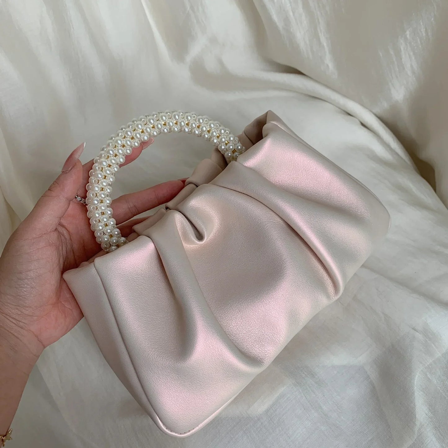 Women’s Luxury Pearl Handle Dinner Clutch – Elegant Square Shoulder & Messenger Handbag